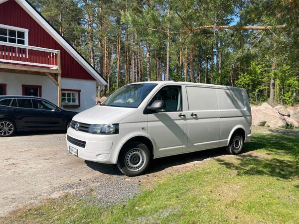 Volkswagen Transporter Luga - valokuva 3