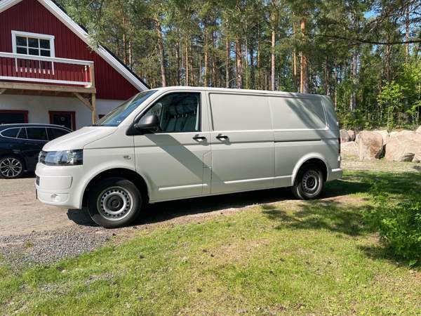 Volkswagen Transporter Luga - valokuva 8