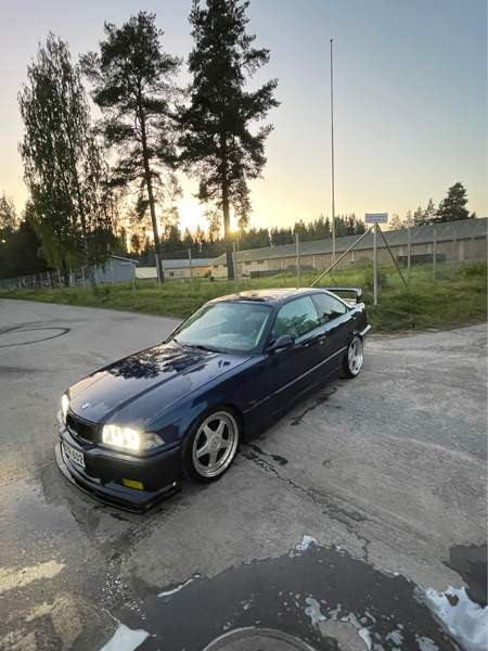 BMW 325 Luga - valokuva 4