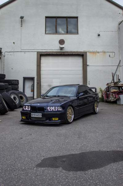 BMW 325 Luga - valokuva 6