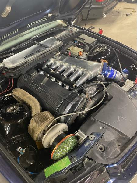 BMW 325 Luga - valokuva 3