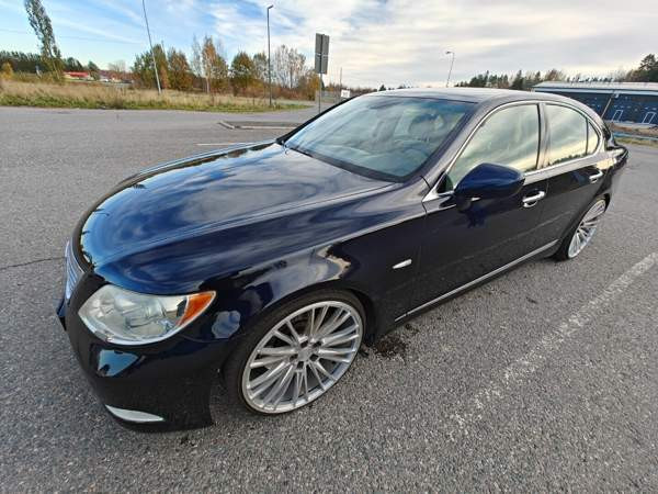 Lexus LS Hyvinkää - valokuva 8