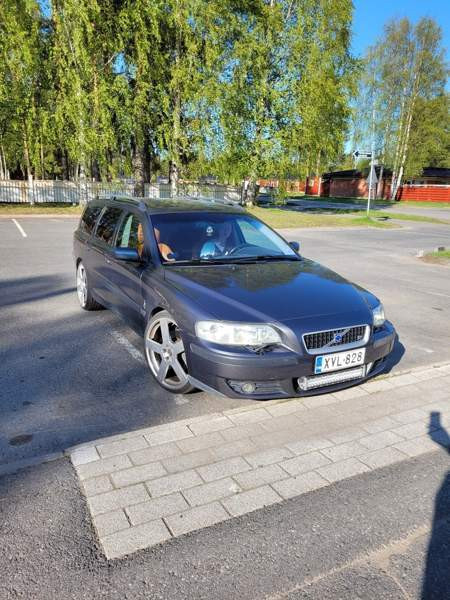 Volvo V70 Оулу - изображение 1