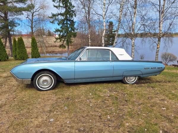 Ford Thunderbird Kokemäki - valokuva 3