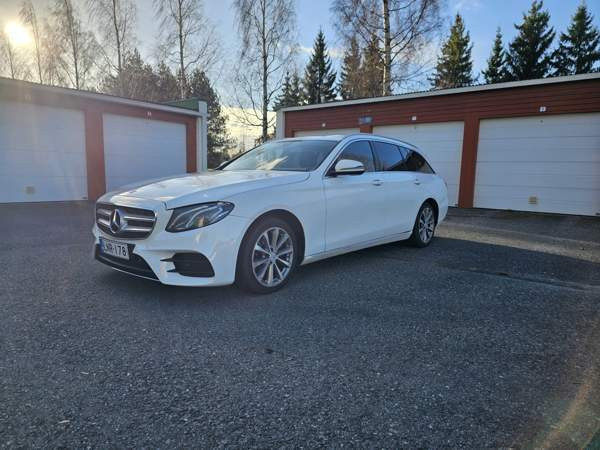 Mercedes-Benz E Ulvila - valokuva 1