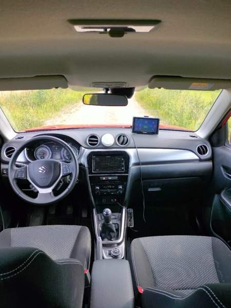 Suzuki Vitara Луга - изображение 7