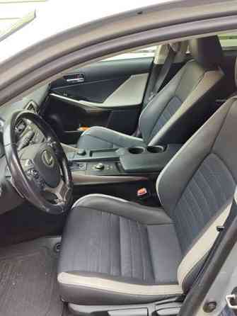 Lexus IS Jaervenpaeae