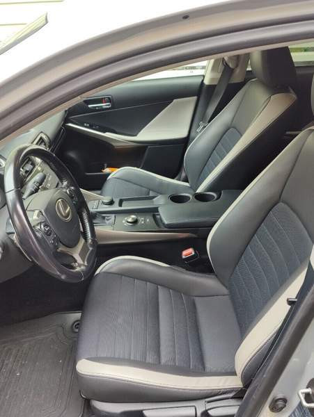 Lexus IS Jaervenpaeae – foto 6