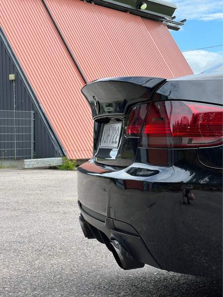 BMW 335 Nurmijärvi - valokuva 5