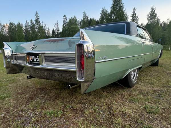 Cadillac De Ville Форсса - изображение 2