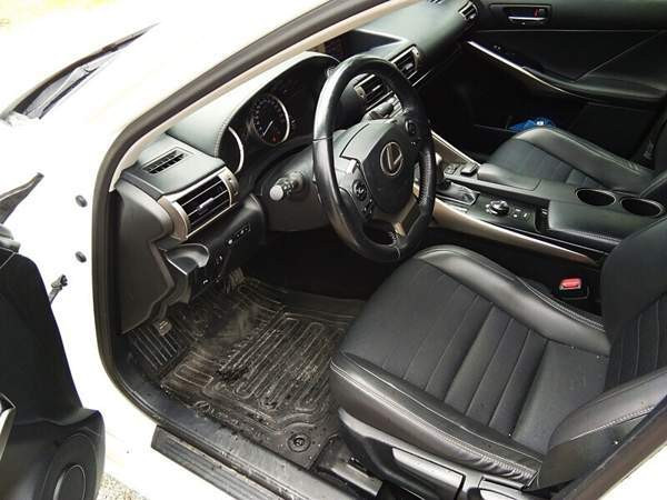 Lexus IS Alajärvi - valokuva 5