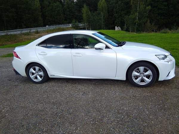 Lexus IS Alajärvi - valokuva 3