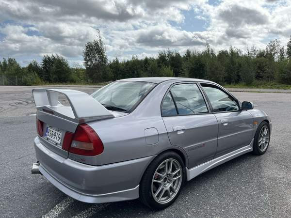 Mitsubishi Lancer Керава - изображение 4