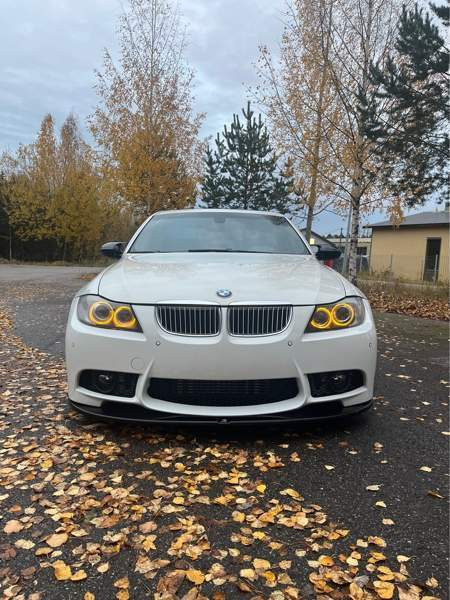 BMW 335 Vihti - valokuva 3