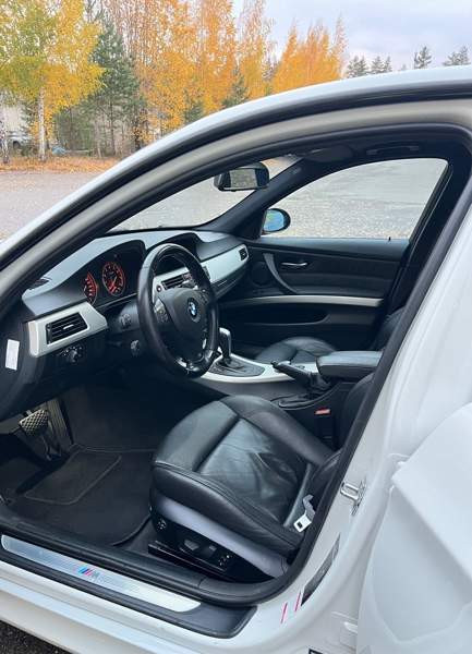 BMW 335 Vihti - valokuva 8