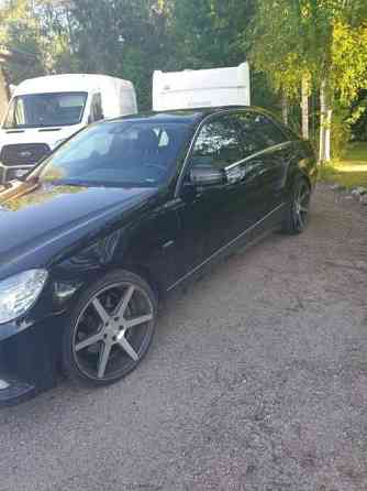 Mercedes-Benz E Riihimaeki