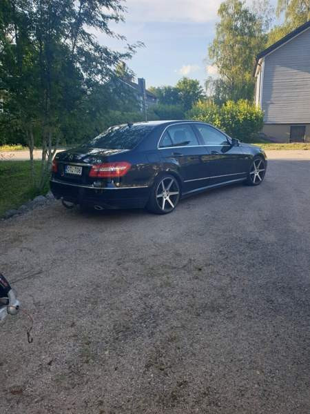 Mercedes-Benz E Riihimäki - valokuva 3