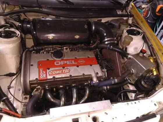 Opel Astra Maentsaelae