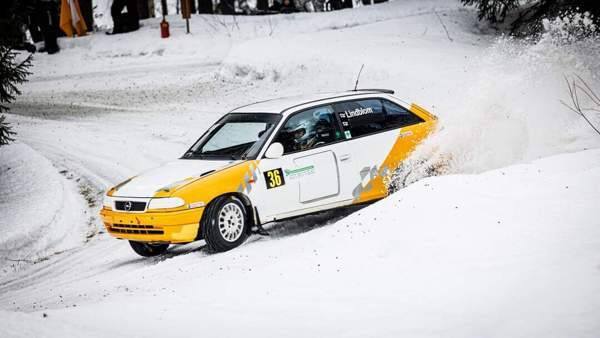 Opel Astra Мянтсяля - изображение 1