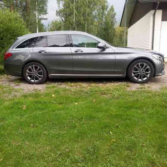 Mercedes-Benz C Luga