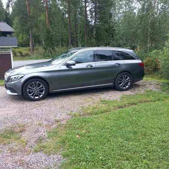 Mercedes-Benz C Luga