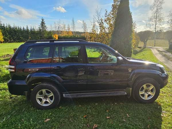 Toyota Land Cruiser Piikkiö - photo 2