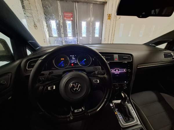 Volkswagen Golf Куопио - изображение 4