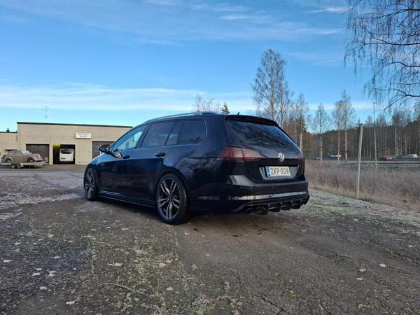 Volkswagen Golf Куопио - изображение 2
