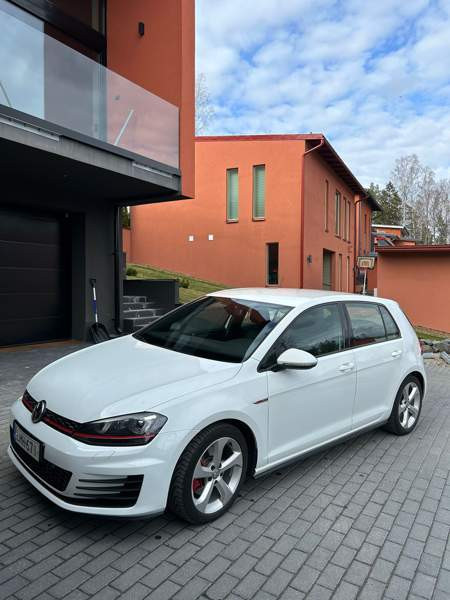 Volkswagen Golf Turtkul - valokuva 3