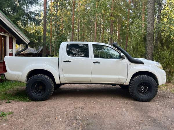 Toyota Hilux Helsinki – foto 2