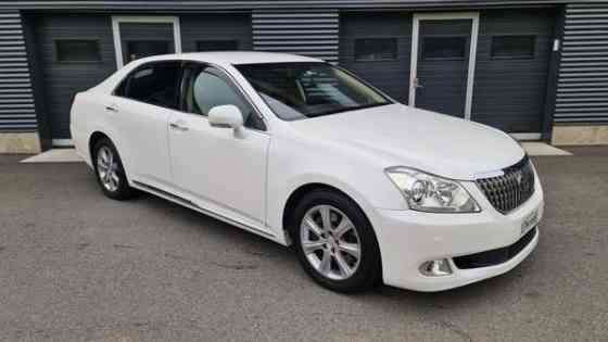 Toyota Crown Хямеэнлинна