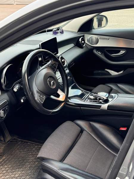 Mercedes-Benz C Рахе - изображение 8