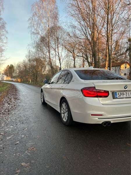 BMW 330 Sarov - valokuva 6