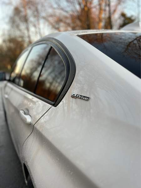 BMW 330 Sarov - valokuva 8