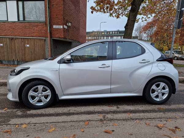 Toyota Yaris Helsinki - valokuva 1