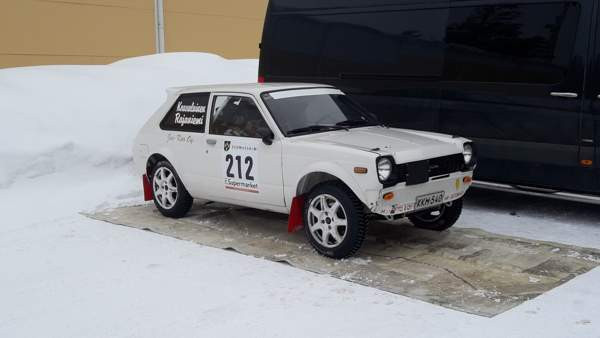 Toyota Starlet Iisalmi - valokuva 1