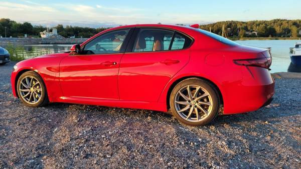 Alfa Romeo Giulia Laensi-Turunmaa - valokuva 6