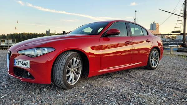 Alfa Romeo Giulia Laensi-Turunmaa - valokuva 5