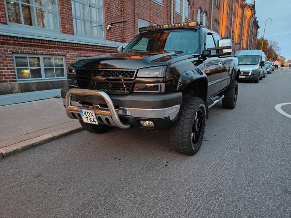 Chevrolet Silverado Турткуль - изображение 1