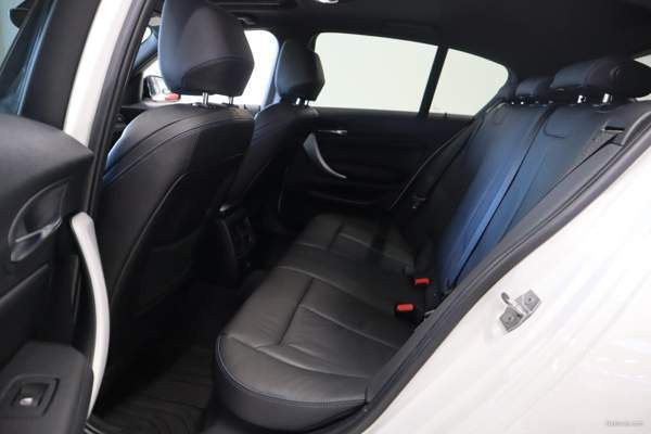 BMW 118 Helsinki - valokuva 6