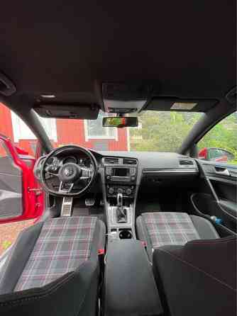 Volkswagen Golf Lieto