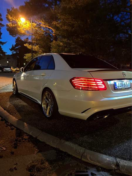 Mercedes-Benz E Порвоо - изображение 2