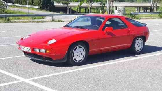 Porsche 928 Lieto