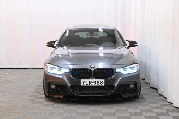 BMW 335 Nurmijärvi - valokuva 3