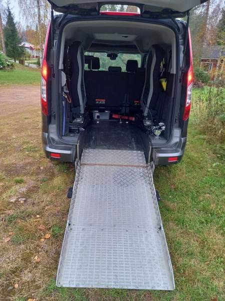 Ford Tourneo Connect Rovaniemi - valokuva 5