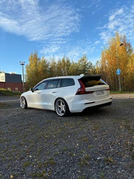 Volvo V60 Ulvila - valokuva 3