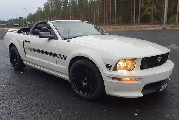 Ford Mustang Oulu - valokuva 8