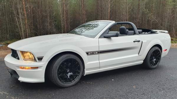 Ford Mustang Oulu - valokuva 6