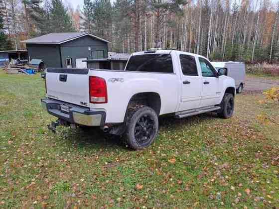 GMC Sierra As Salamiyah