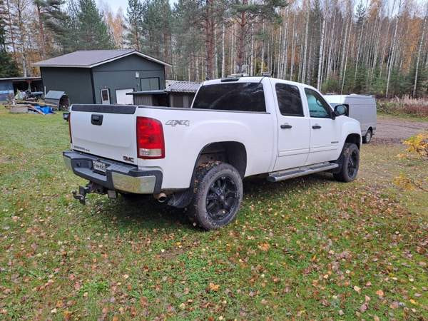 GMC Sierra As Salamiyah - valokuva 4